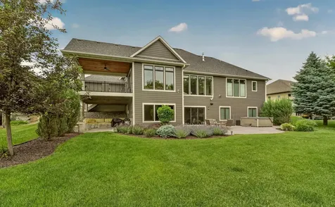 2022 Shannon Oaks Boulevard NE Rochester MN 55906