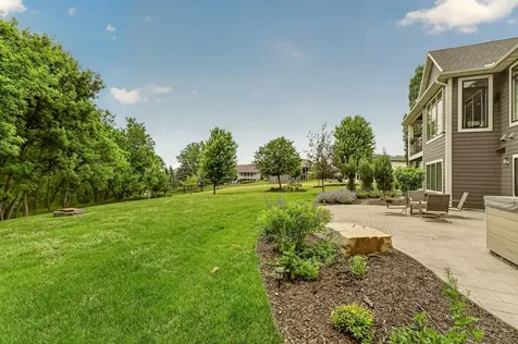 2022 Shannon Oaks Boulevard NE Rochester MN 55906
