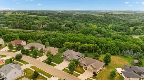 2022 Shannon Oaks Boulevard NE Rochester MN 55906