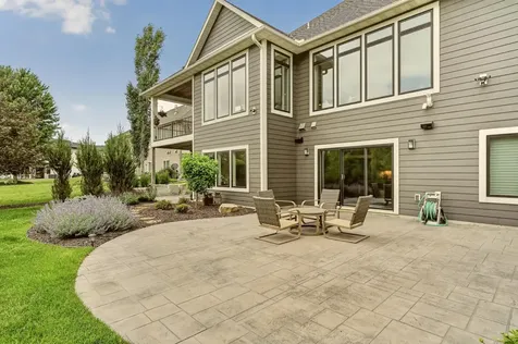 2022 Shannon Oaks Boulevard NE Rochester MN 55906