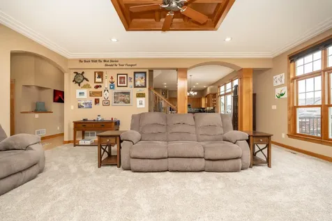 517 Appaloosa Avenue Shakopee MN 55379