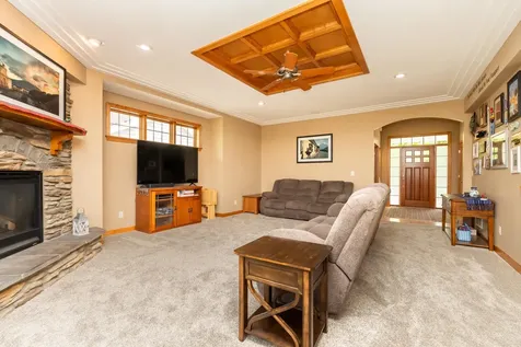 517 Appaloosa Avenue Shakopee MN 55379