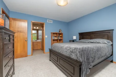 517 Appaloosa Avenue Shakopee MN 55379