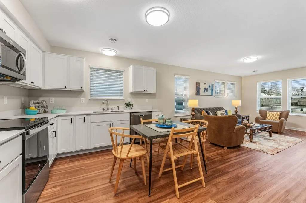 1354 Winthrop Street N Saint Paul MN 55119