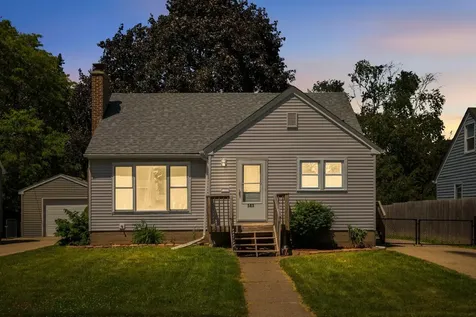 141 Stanley Street West Saint Paul MN 55118