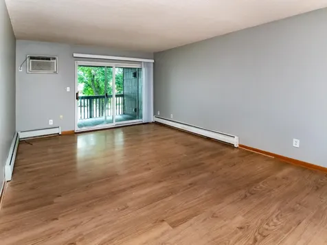 2800 Hamline Avenue N Roseville MN 55113