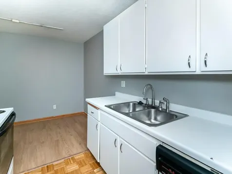 2800 Hamline Avenue N Roseville MN 55113