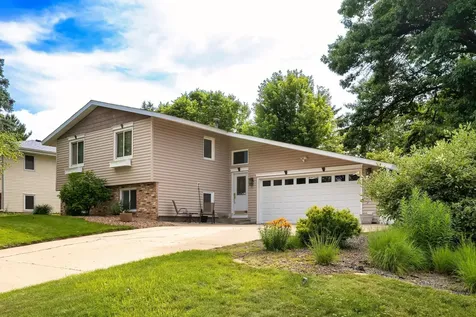 1794 17th Avenue NW New Brighton MN 55112