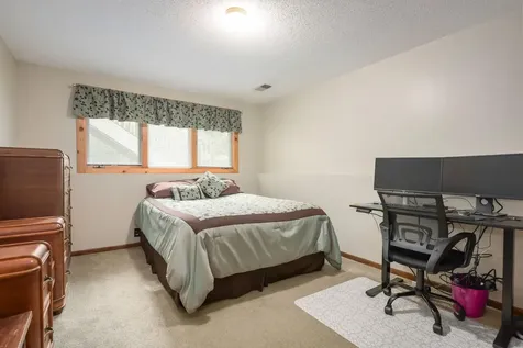 1794 17th Avenue NW New Brighton MN 55112