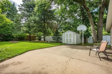 1794 17th Avenue NW New Brighton MN 55112
