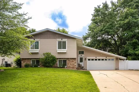1794 17th Avenue NW New Brighton MN 55112