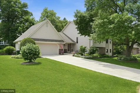 1426 Colleen Avenue Arden Hills MN 55112