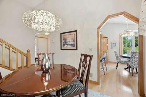 1426 Colleen Avenue Arden Hills MN 55112