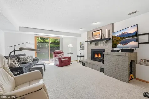 1426 Colleen Avenue Arden Hills MN 55112