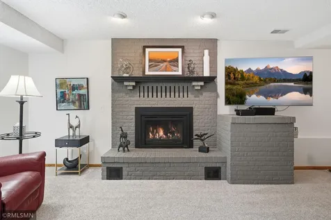 1426 Colleen Avenue Arden Hills MN 55112