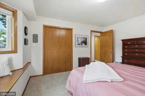 1426 Colleen Avenue Arden Hills MN 55112