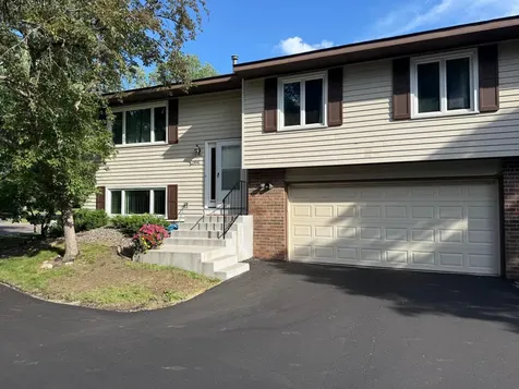 13941 Herald Court Apple Valley MN 55124