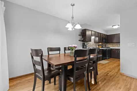 13941 Herald Court Apple Valley MN 55124