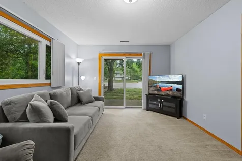 13941 Herald Court Apple Valley MN 55124