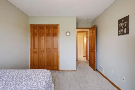 1575 Windsor Drive S Shakopee MN 55379