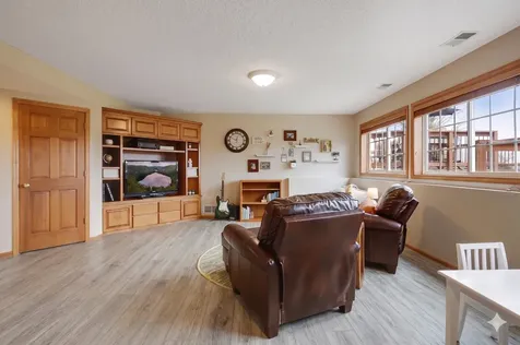 1575 Windsor Drive S Shakopee MN 55379