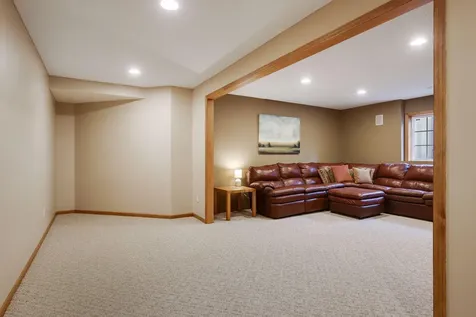 1575 Windsor Drive S Shakopee MN 55379