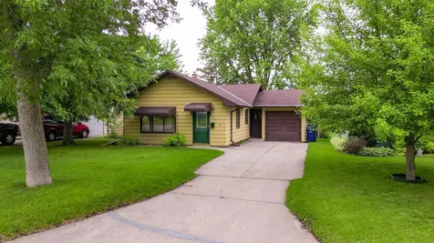 912 W Linden Street Fergus Falls MN 56537