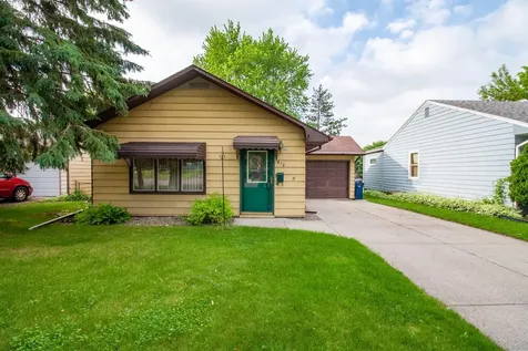 912 W Linden Street Fergus Falls MN 56537