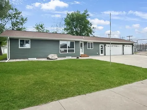 311 S Park Street Hendricks MN 56136