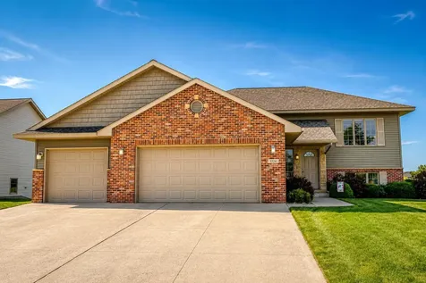 1324 Augusta Drive Mankato MN 56001