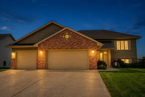 1324 Augusta Drive Mankato MN 56001