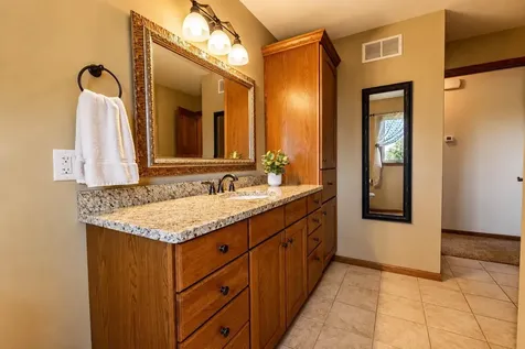1324 Augusta Drive Mankato MN 56001