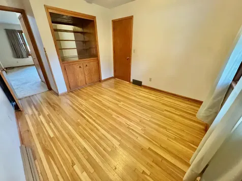 907 Poplar Avenue Marshall MN 56258
