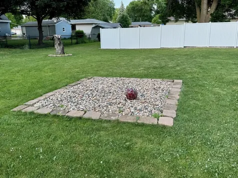 907 Poplar Avenue Marshall MN 56258