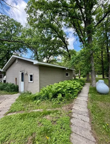 36678 Oak Point Drive New York Mills MN 56567