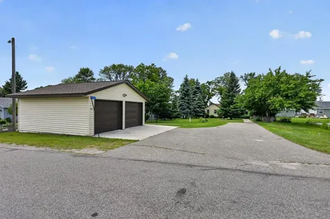 1103 S Darling Drive NW Alexandria MN 56308