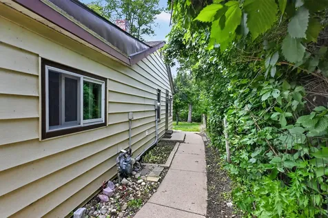 1103 S Darling Drive NW Alexandria MN 56308
