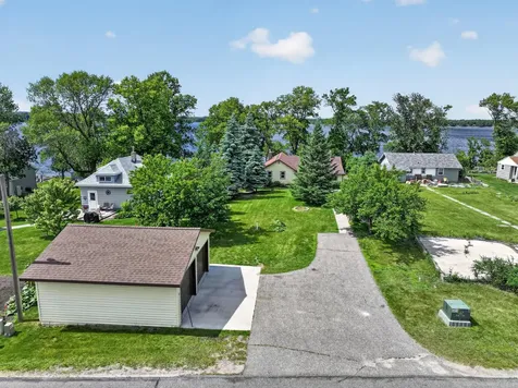 1103 S Darling Drive NW Alexandria MN 56308