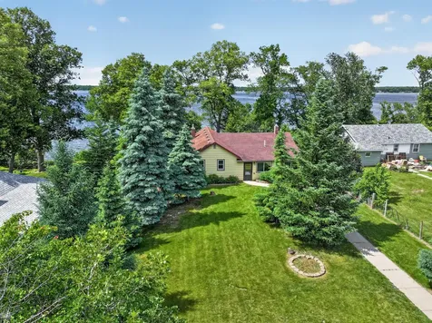 1103 S Darling Drive NW Alexandria MN 56308