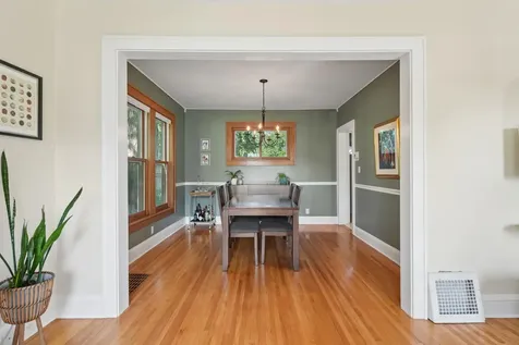 5744 26th Avenue S Minneapolis MN 55417