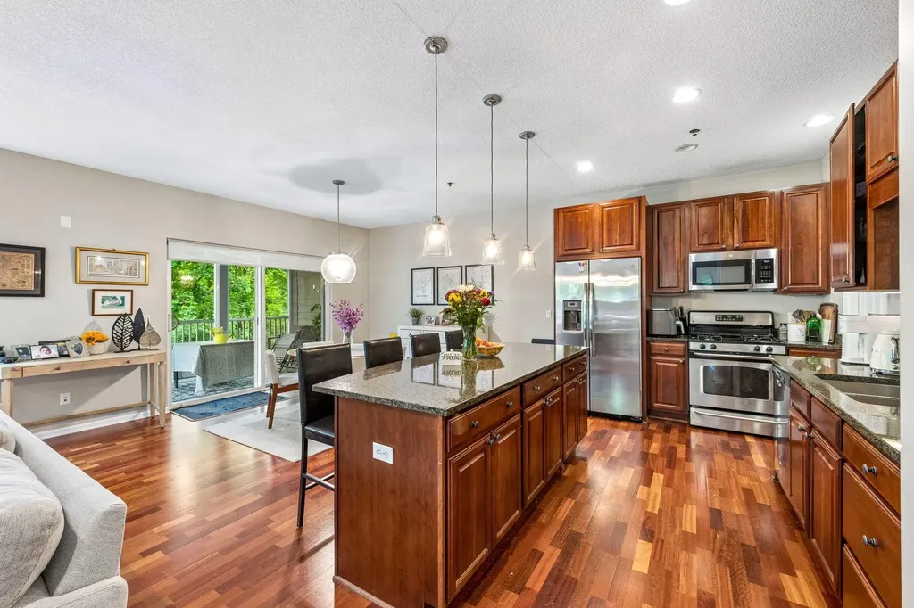 17735 Valley Cove Court Minnetonka MN 55345