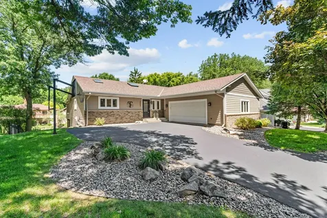 3042 12th Street NW New Brighton MN 55112