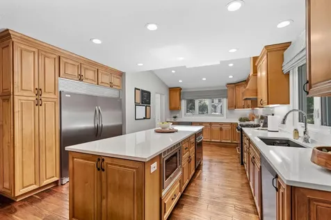 3042 12th Street NW New Brighton MN 55112
