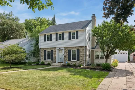 5735 Colfax Avenue S Minneapolis MN 55419