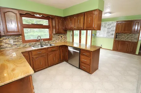 1320 9th Avenue NE Thompson ND 58278