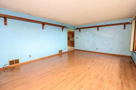 1320 9th Avenue NE Thompson ND 58278