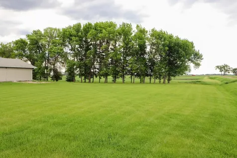 1320 9th Avenue NE Thompson ND 58278
