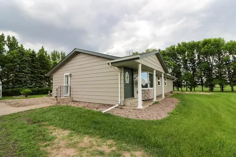 1320 9th Avenue NE Thompson ND 58278