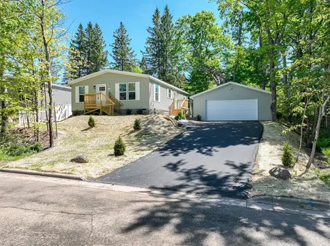 306 W Palm Street Duluth MN 55811
