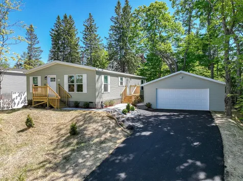 306 W Palm Street Duluth MN 55811
